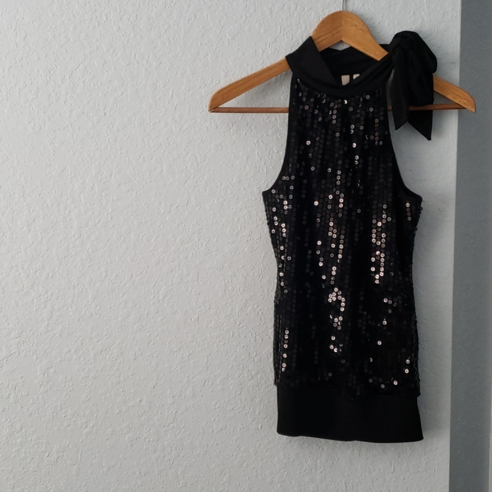 Sleeveless top